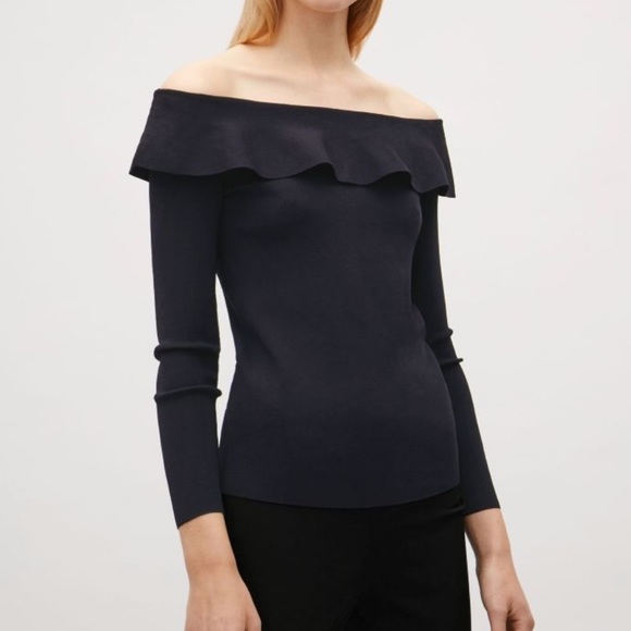 COS Tops - NWT COS off the shoulder top in navy size M